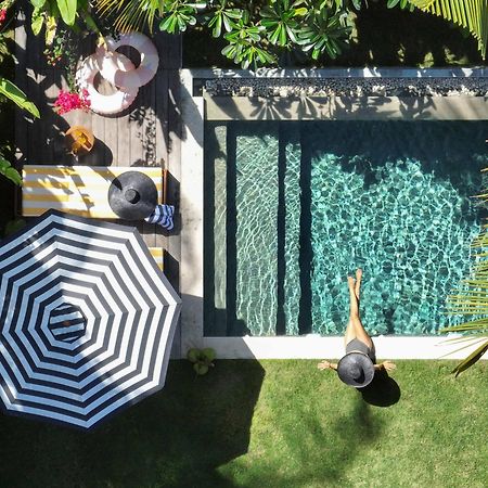 Loop Villas Kuta  외부 사진